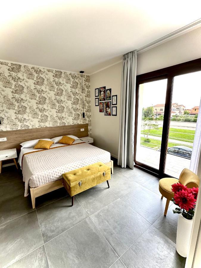 Karasole Hotel Сан Теодоро Екстериор снимка
