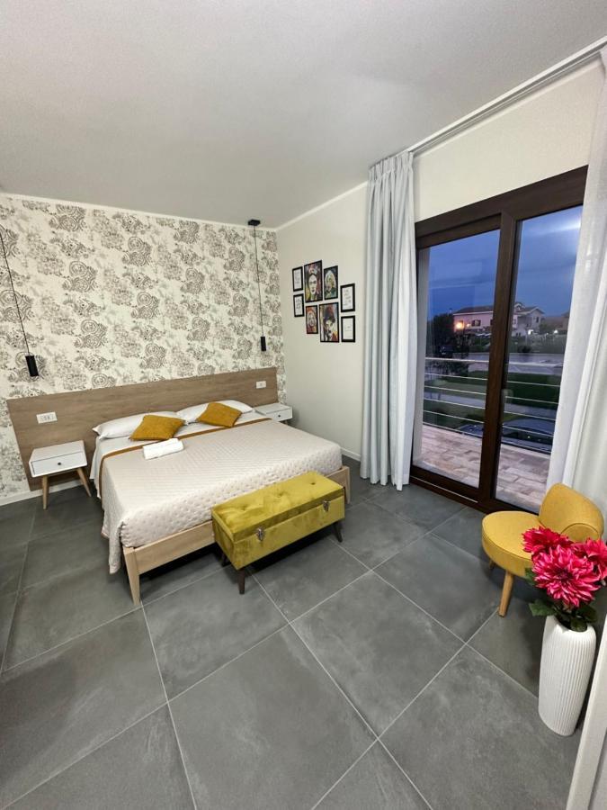 Karasole Hotel Сан Теодоро Екстериор снимка